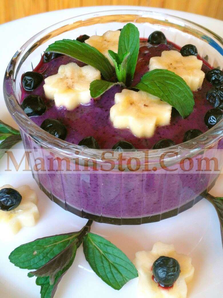 Черничный творожок из тофу с бананом и мятой Черничный творожок из тофу с бананом и мятой