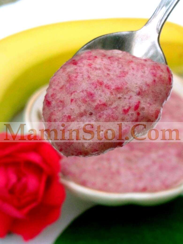 Розовый десерт с бананом Розовый десерт с бананом