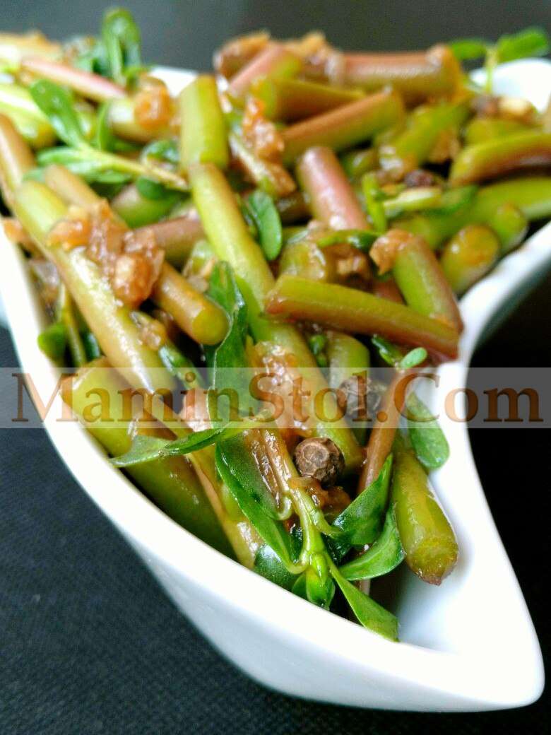 Маринованные стебли портулака