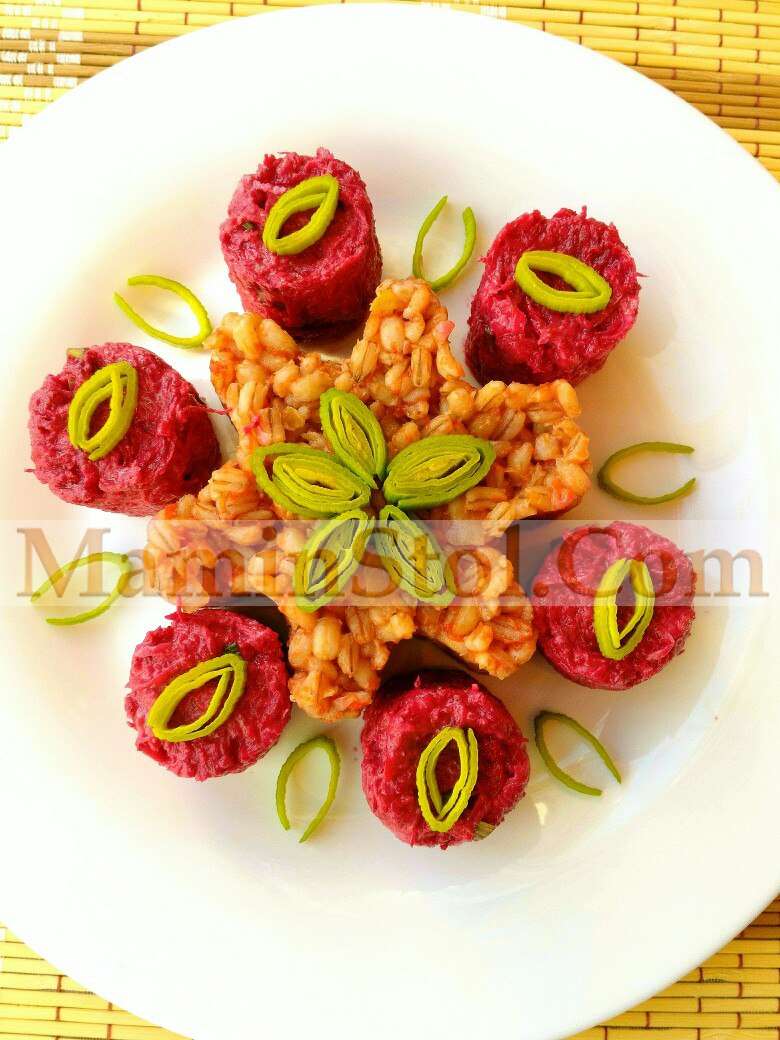 Перловая каша в томатном соке с розмарином