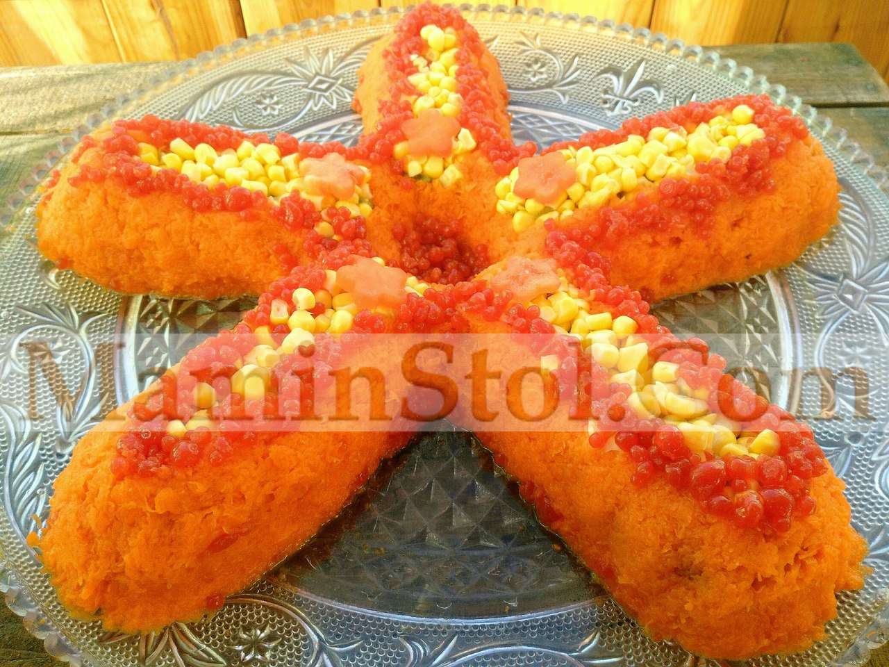 Stella tofu с веганской красной 'икрой'