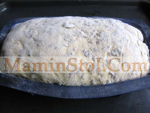 Хлеб пушистый с семечками