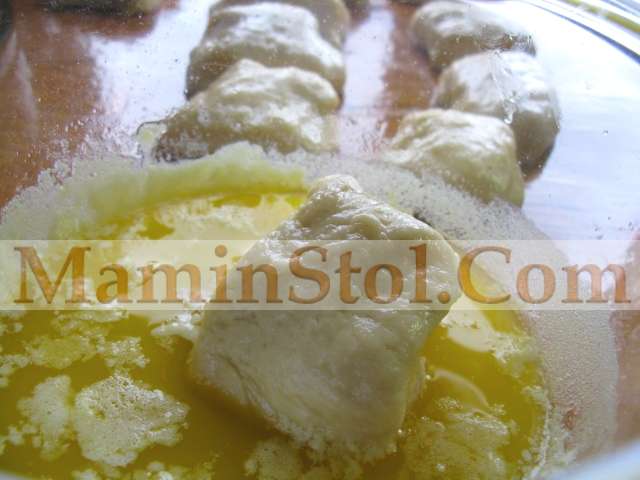 Венгерский дрожжевой пирог с шоколадной начинкой Венгерский дрожжевой пирог с шоколадной начинкой