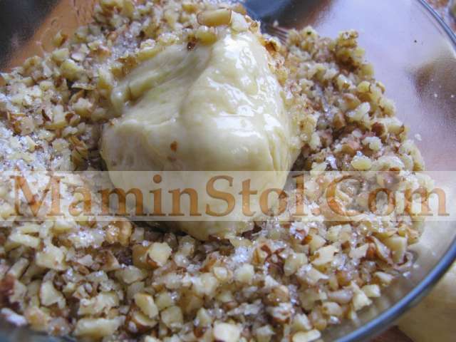 Венгерский дрожжевой пирог с шоколадной начинкой Венгерский дрожжевой пирог с шоколадной начинкой