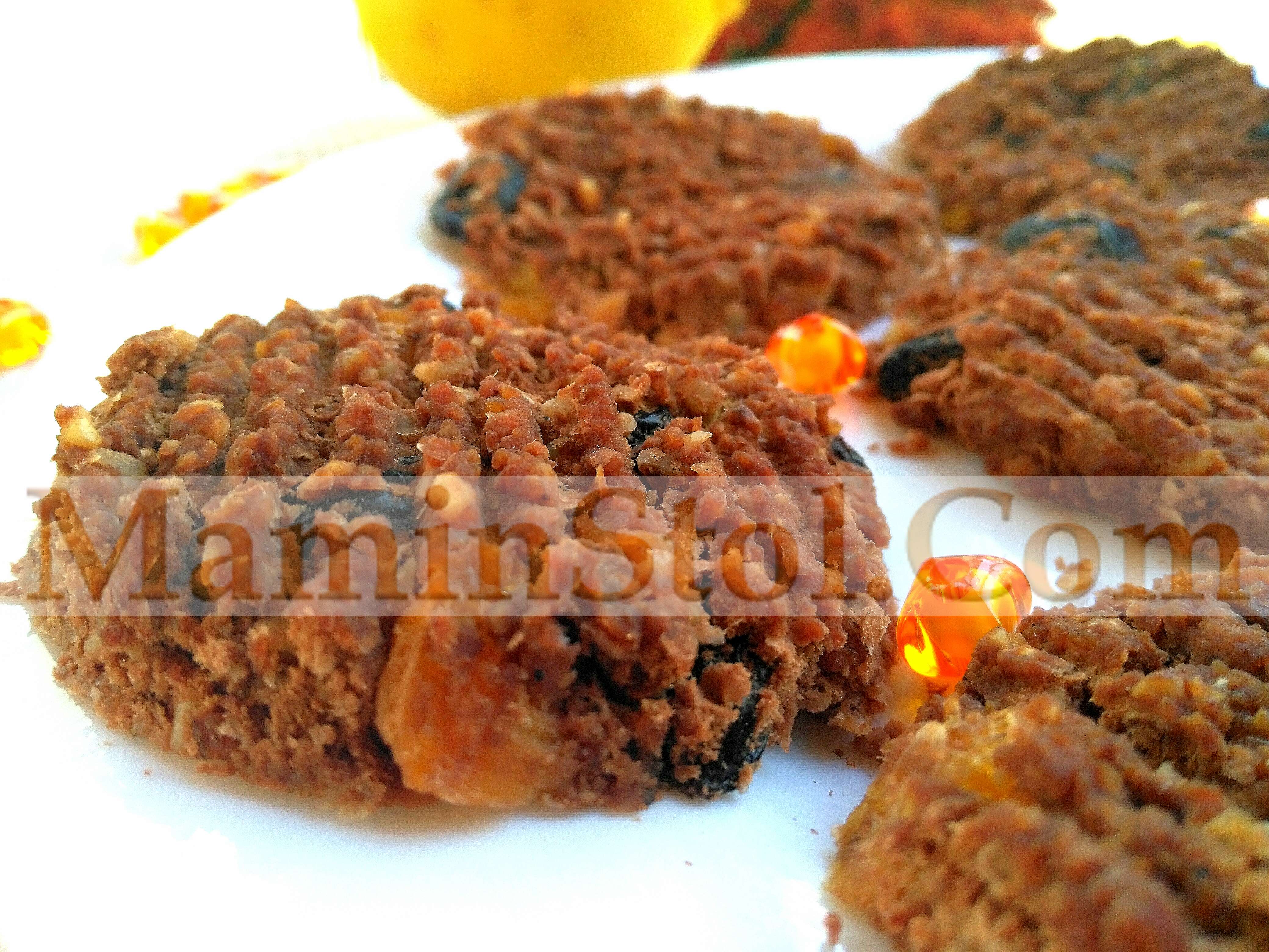 Печенье из нута с курагой и грецким орехом Печенье из нута с курагой и грецким орехом